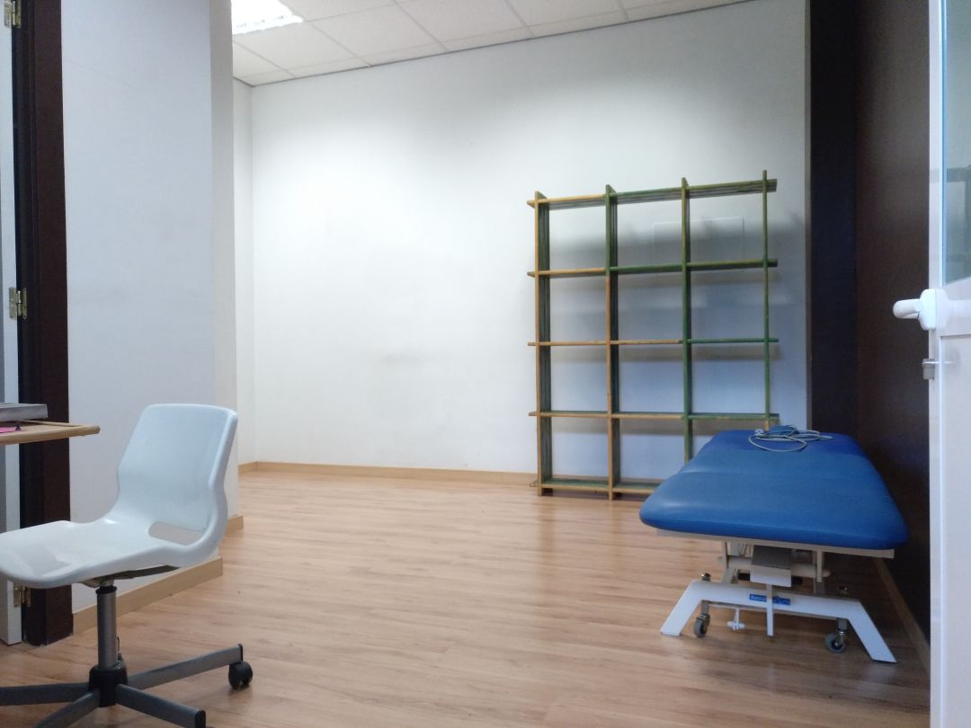 BAJO EN PRIMERA LÍNEA DE CALLE, IDEAL PARA OFICINA O TXOKO - 11839853