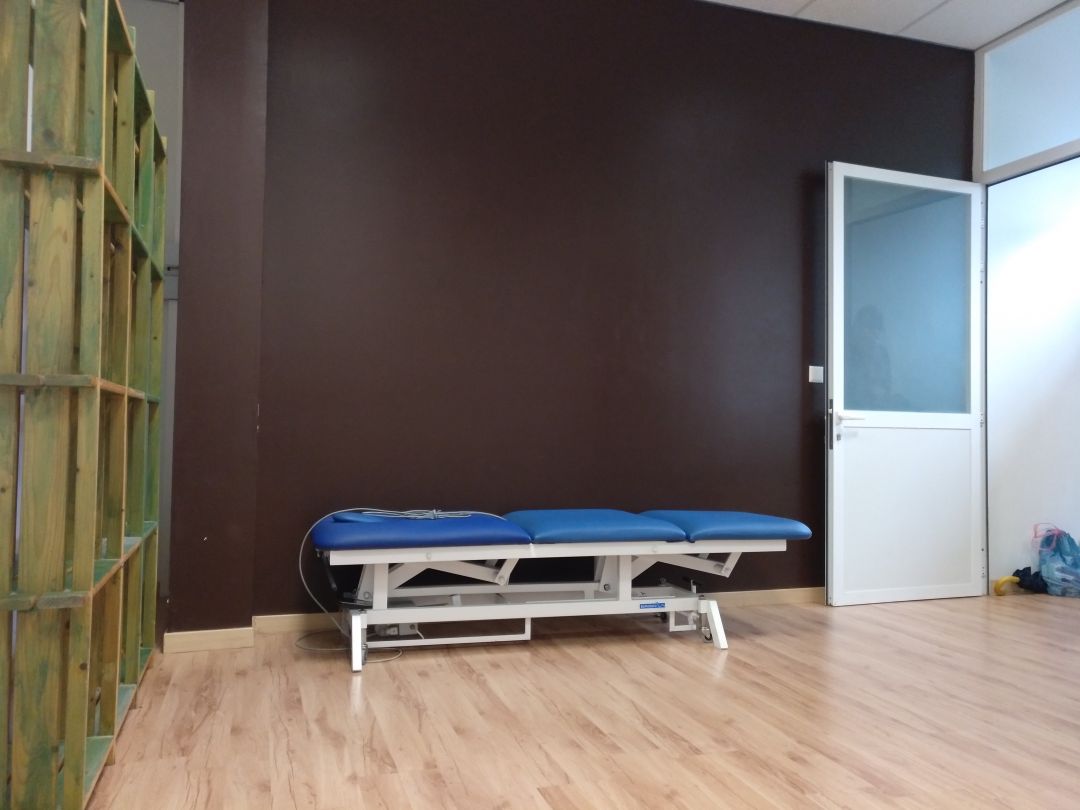 BAJO EN PRIMERA LÍNEA DE CALLE, IDEAL PARA OFICINA O TXOKO - 11839853